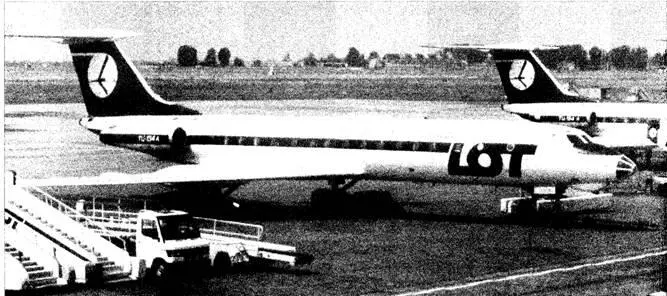 Ту134А в аэропорту ВаршаваОкече 1990 год Пол Даффи Ту134А RA65566 - фото 178