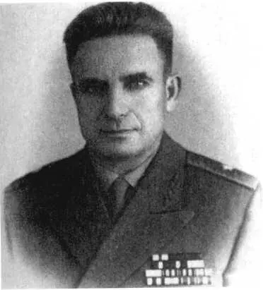 В Г Павлов Заместитель начальника внешней разведки КГБ СССР 1964 год А - фото 9