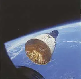 Сближение космических аппаратов Джемини Фотография Джемини6 сделанная с - фото 171