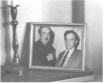 С Владимиром Максимовым Фотография хранится дома у Татьяны Максимовой Фильм - фото 53