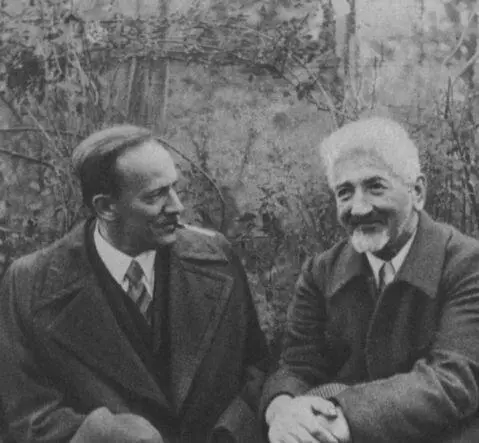 М А Осоргин и А И Бакунин СентЖеневьев деБуа 1930е гг М А Осоргин - фото 12