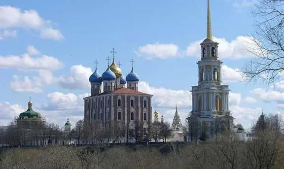 Рязанский кремль Наконец оставались еще князья Северской земли перешедшие к - фото 39