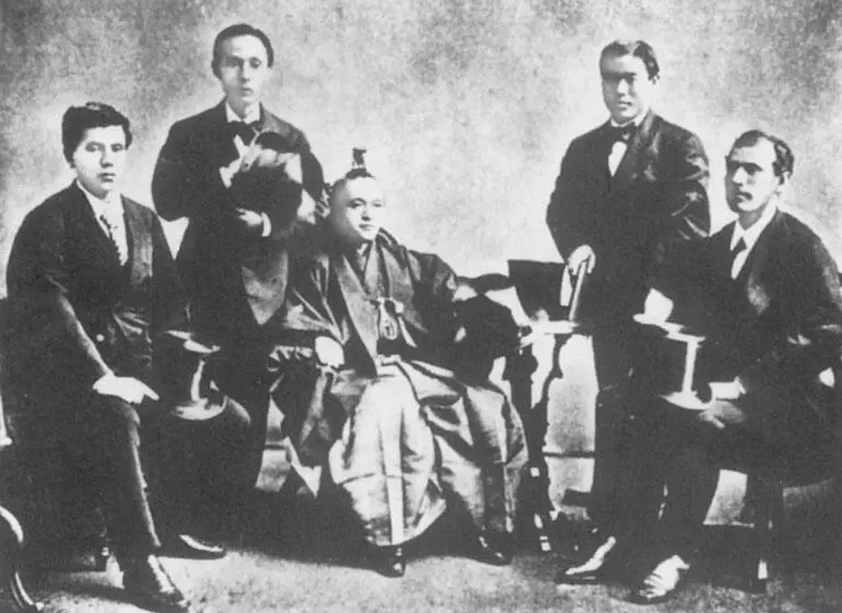 Руководство миссии Ивакура Слева направо Кидо Такаёси Ямагути Наоёси - фото 75