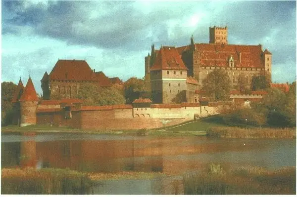 Замок крестоносцев в Мальборге Современный вид СЛАВНЫЙ ГОСПОДАРЬ После - фото 100