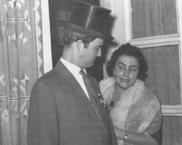 С Л И Толстой Тогда были идиллические времена Во Владивосток летели без - фото 90