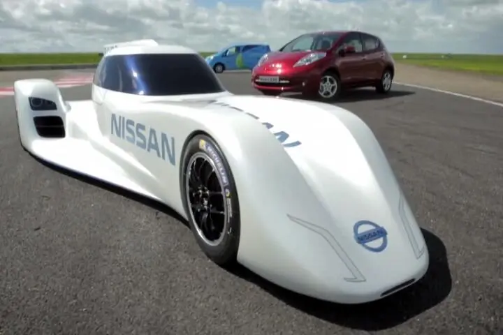 Спорткар назвали Nissan ZEOD RC Zero Emissions on Demand Race Car В - фото 86