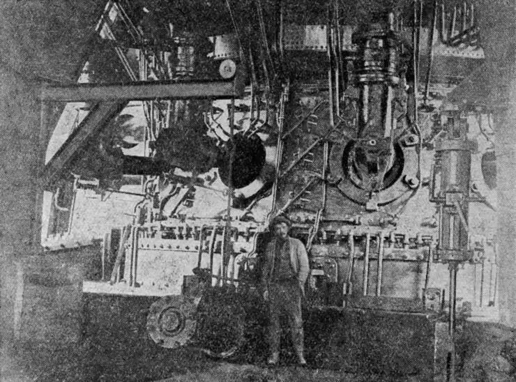 М К КУРАКО у реконструированной им доменной печи 3 Енакневский завод 1914 - фото 14