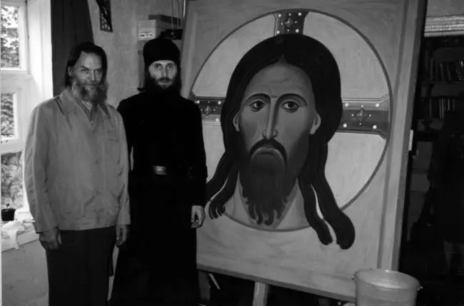 Отец Павел с иконописцем о Зиноном 1998 год Архимандрит Зинон в изгнании - фото 84