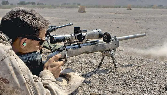 Снайперская винтовка М40 Снайпер с винтовкой M40A3 И наконец в - фото 3