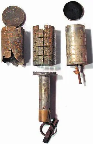 Общий вид и детали гранаты Инженерного ведомства образца 1915 года На фото - фото 6