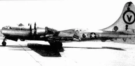 RB50F из 55го крыла стратегической разведки База Форбс Канзас 1953 год - фото 168