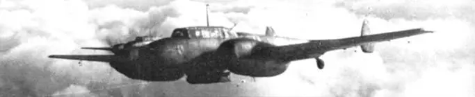 Первыми истребителибомбардировщики BfllOC4B получила Erprobungsgruppe 210 - фото 144