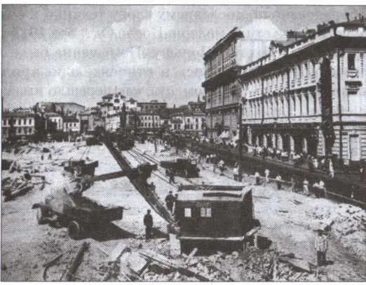 В разрушенном доме было Стойло Пегаса Между тем к началу 1920х сперва - фото 40