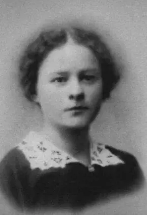 Будущая жена писателя Маргарита Магнушевская Ялта 1918 г Вид Ялты Начало - фото 12