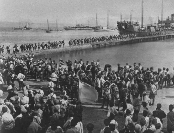 Эвакуация русской армии из Ялты Ноябрь 1920 г Александр Романович Беляев с - фото 15