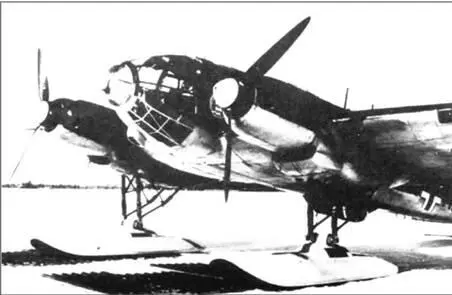 He 111H3 на котором в Норвегии было испытано лыжное шасси Над Францией - фото 81