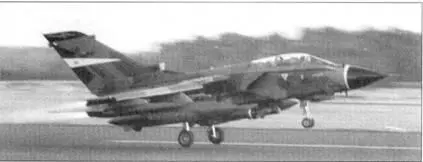 Ударным самолетам Торнадо ВВС Великобритании действовавшим с германской - фото 115