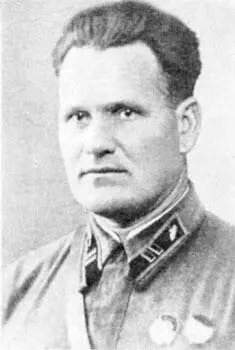 Военный инженер 2го ранга И И Колотушкин Наступил час начала атаки В небо - фото 19