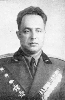 Старший военный представитель на Кировском заводе в годы войны и в предвоенный - фото 35