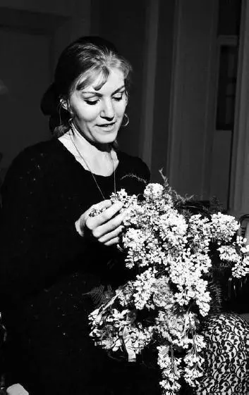 Экипаж самолета вместе с командиром корабля очень тепло приветствовал меня - фото 114