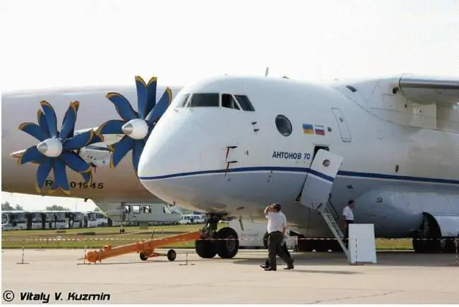 ФОТО АН70 21 декабря 2012 года на серийном заводе Антонов в Киеве был - фото 17
