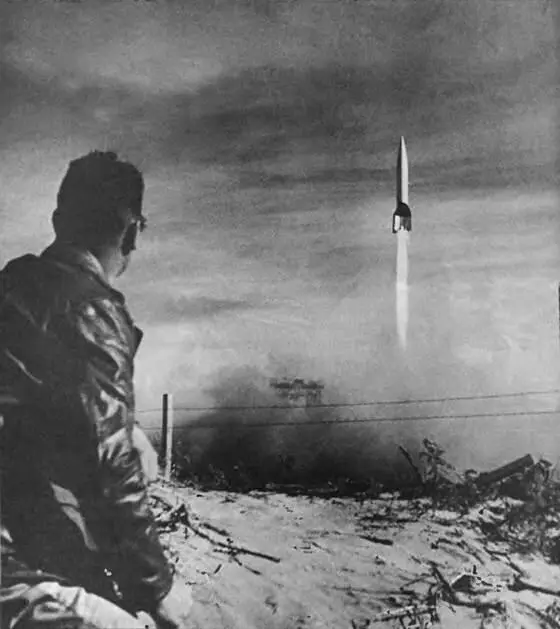 Запуск немецкого ФАУ2 в Уайт Сэндс штат НьюМексико 1951 год Советские - фото 24