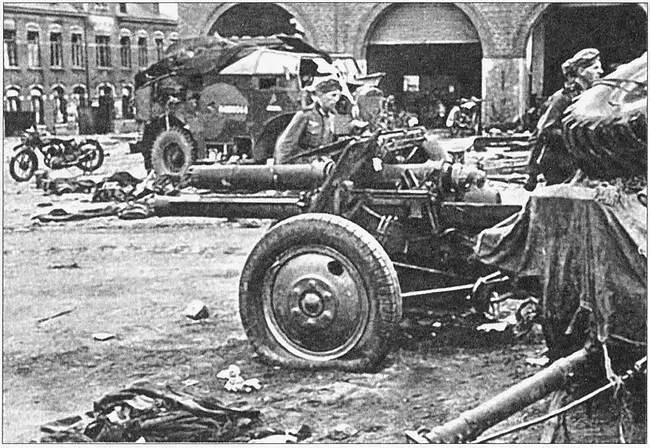 Британское и французское военное имущество брошенное в Дюнкерке Британские - фото 41