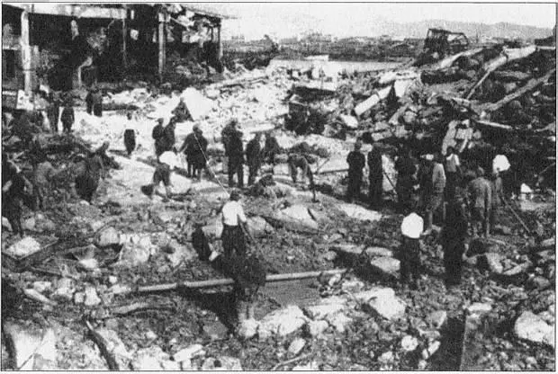 Порт Пирея утром 7 апреля 1941 года Командование британскими войсками в - фото 52