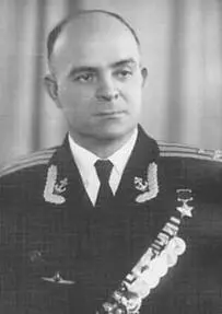 Сергей Прокофьевич Лисин 1972 год Затем Лисин перешел на преподавательскую - фото 18