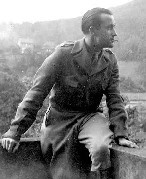 Пьер де Вильмаре в 1943 году в регионе Веркор во Франции И он же сейчас - фото 1