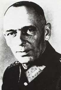 Генерал Рудольф Бамлер Перейдя на сторону СССР он с 1948 по 1950 год работал - фото 5