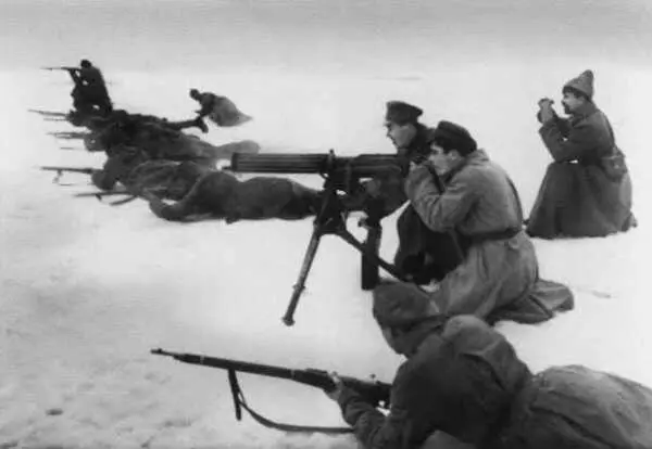 Штурм частями Красной армии позиций восставшего Кронштадта Март 1921 г - фото 11