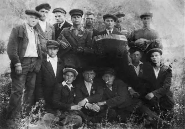 Призывникиказахстанцы 1921 года рождения отправленные служить в войска - фото 26