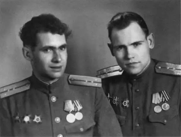 Капитаны вот кто знает правду о войне Э Хемингуэй Разведчик В И - фото 40