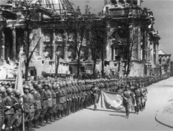 Отправка Знамени Победы на родину В почетном карауле 94я гвардейская - фото 71