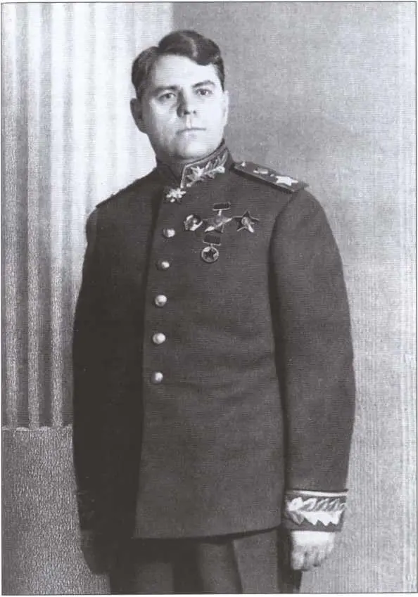 А М Василевский в 1950 г Заместитель министра обороны СССР АМ Василевский - фото 21