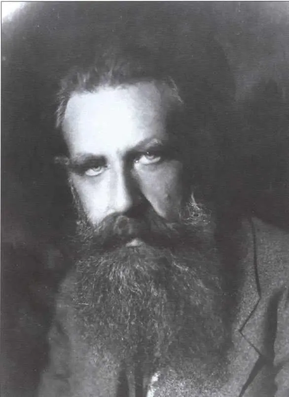О Ю Шмидт 1937 г О Ю Шмидт на о Рудольфа перед вылетом на Полюс 1937 - фото 16