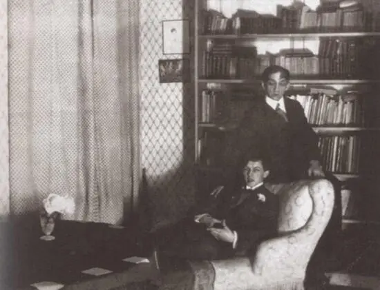 Михаил Кузмин и Юрий Юркун 19141916 гг Г Чичерин произносит речь на - фото 26