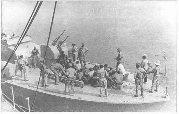 Захват мятежных катеров Гвинеи с помощью советского эсминца Бывалый Январь - фото 50