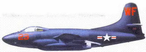 F3D2 майора Уильяма Стрэттона и сержанта Ганса Хоглинда - фото 196