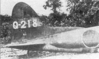 Хвост разбитого Aichi D3A1 Q218 1943 год Взлетающий торпедоносец B5N2 - фото 112