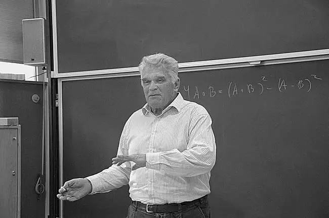 ЛД Фаддеев Чтобы полнее представить облик ученого не только исследователя - фото 11