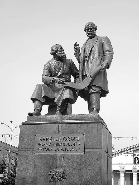 Памятник Ефиму и Мирону Черепановым в Нижнем Тагиле Скульптор А Кондратьев - фото 80
