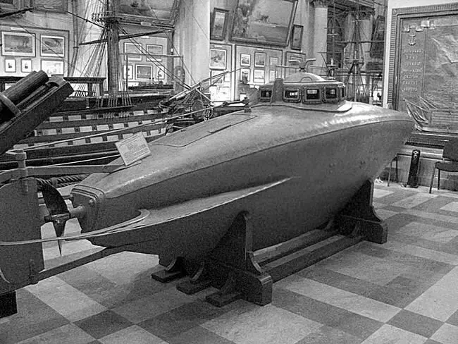 Подводная лодка СК Джевецкого в Центральном военноморском музее Известно - фото 84