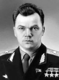 Кожедуб родился 8 июня 1920 г в старом селе Ображеевка Сумского уезда Отец - фото 37
