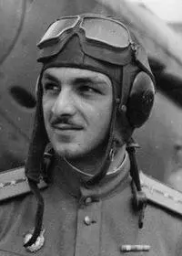 Степан Микоян родился 12 июля 1922 г в Тбилиси в семье советского партийного - фото 57