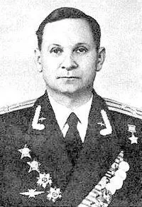 Михаил Нюхтиков родился 16 июня 1906 г в г Чарджоу в Туркменистане в семье - фото 64