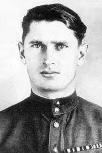 Виктор Юганов родился 23 февраля 1922 г в Москве В 19361937 гг работал - фото 73