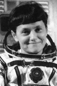 Светлана Савицкая родилась 8 августа 1948 г в Москве в семье - фото 88