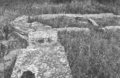 Рис 146 Западный угол Билярской Каабы заметно отличается от остальных трех - фото 146